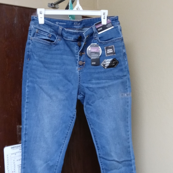 Womens Ana jeans - Picture 7 of 8